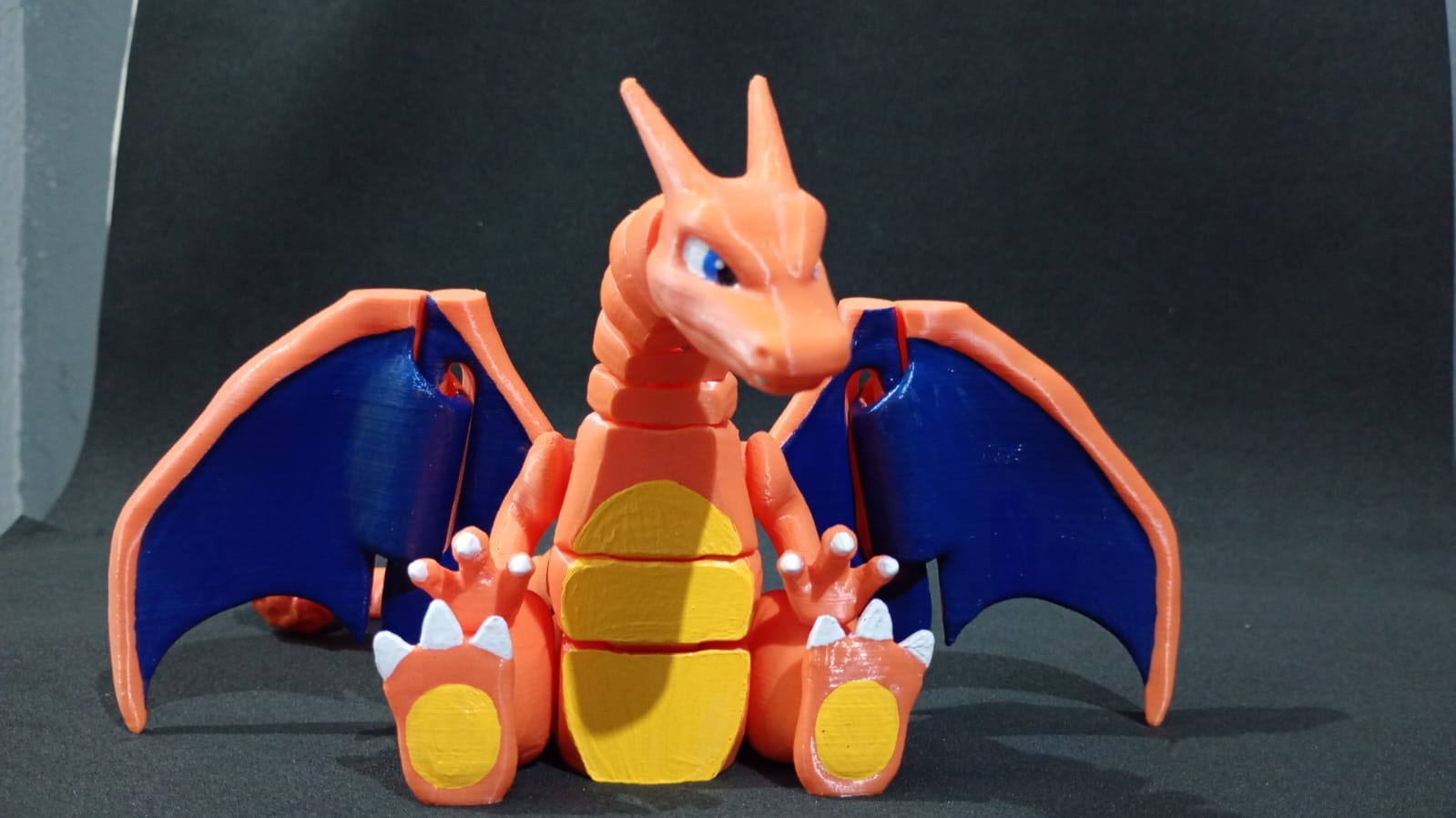 Charizard Flexível - Image 1